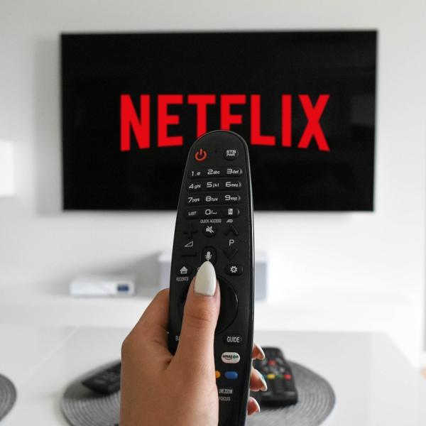 Netflix e #CancelNetflix: Abbonamenti lievitati e scontento