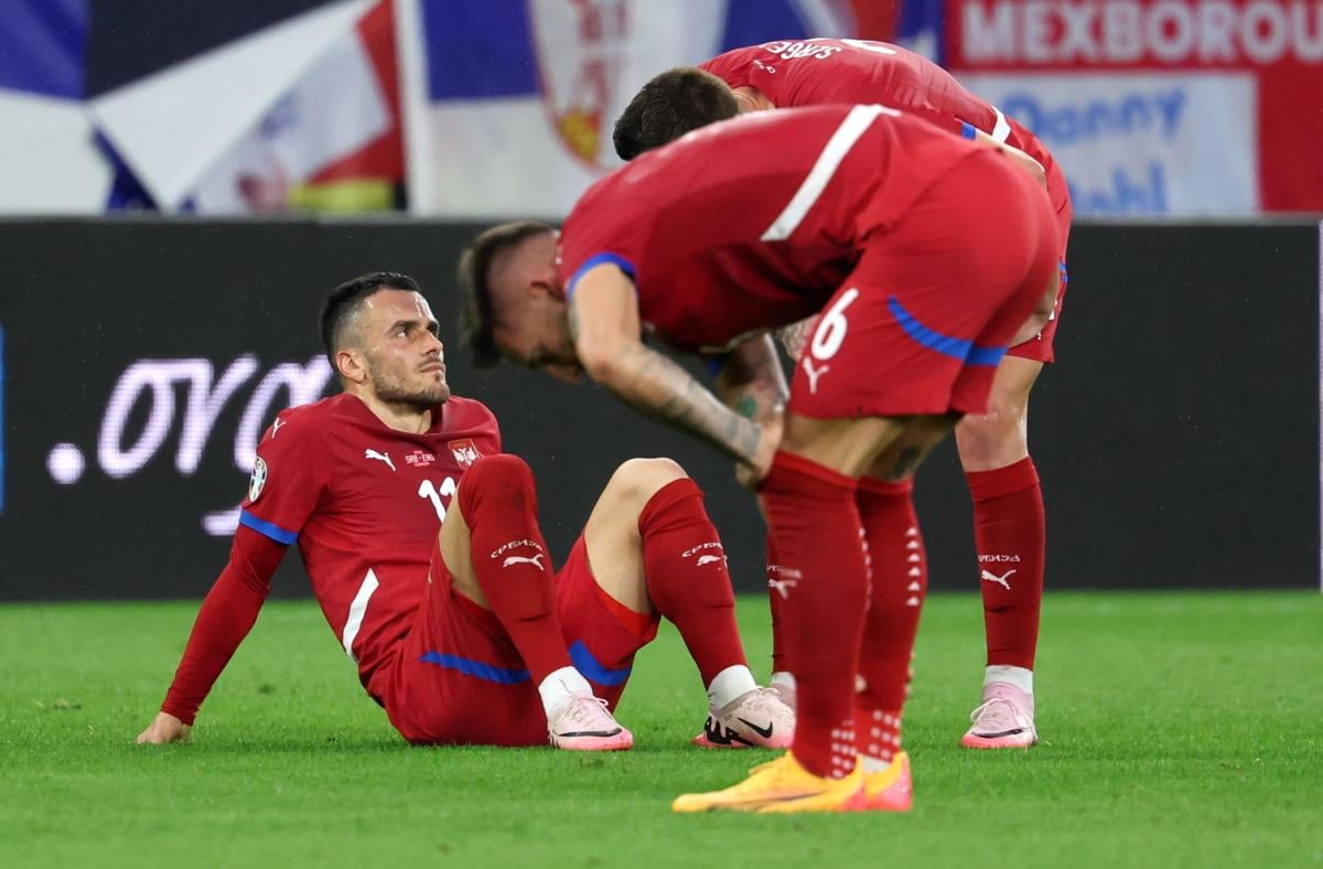 Euro 2024, infortunio per Kostic: Serbia e Juventus col fiato sospeso, si teme stop lungo