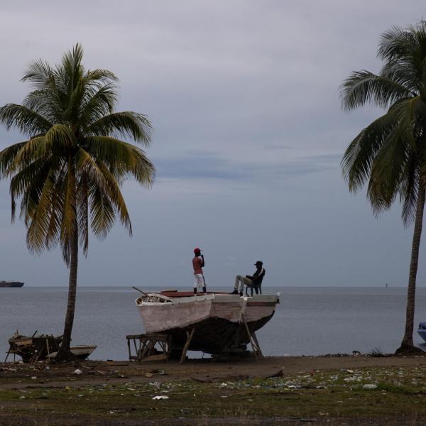 40 migranti morti in un incendio al largo di Haiti: come è la situazione nella nazione caraibica?