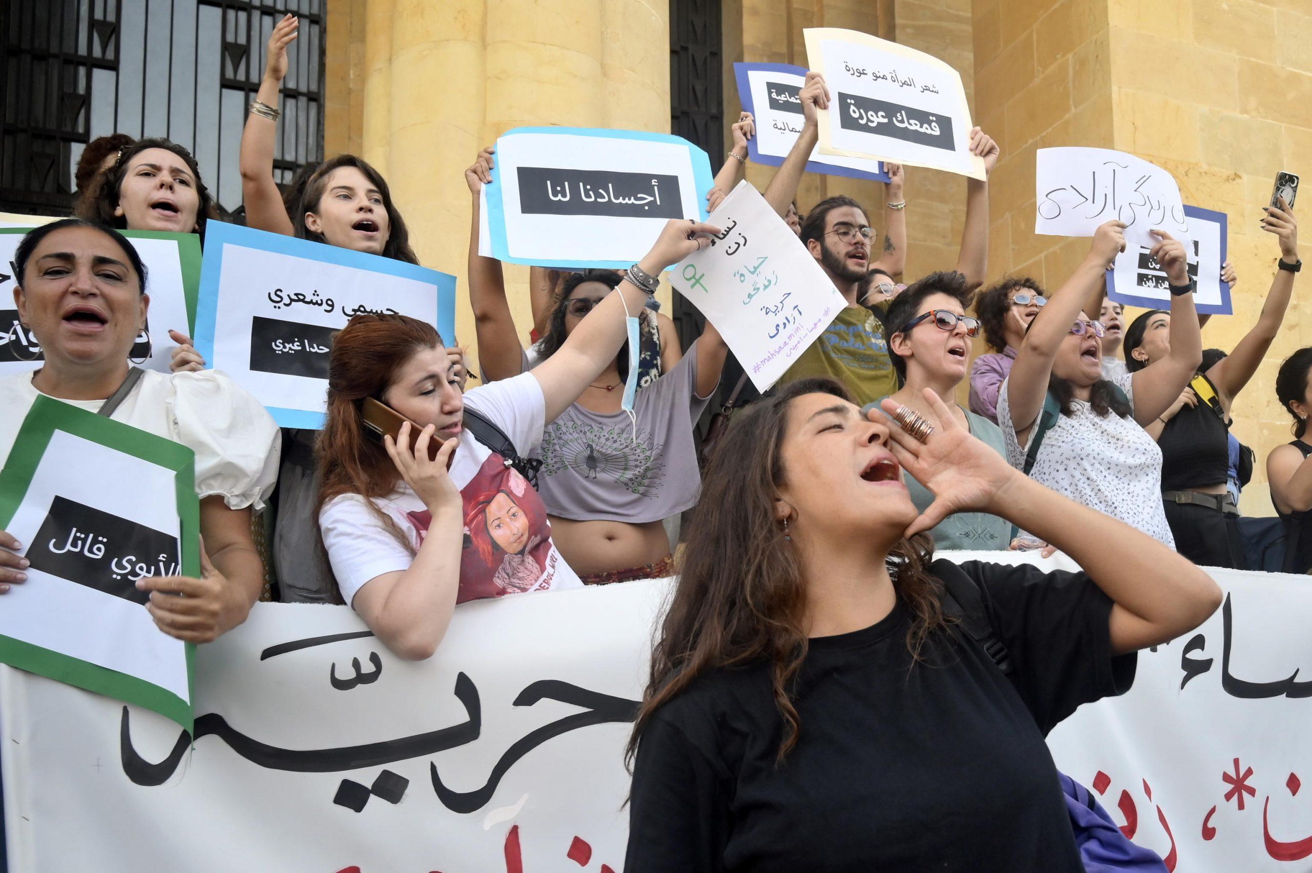 Iran, proteste all’Università di Teheran. Scontri tra studenti e forze di sicurezza