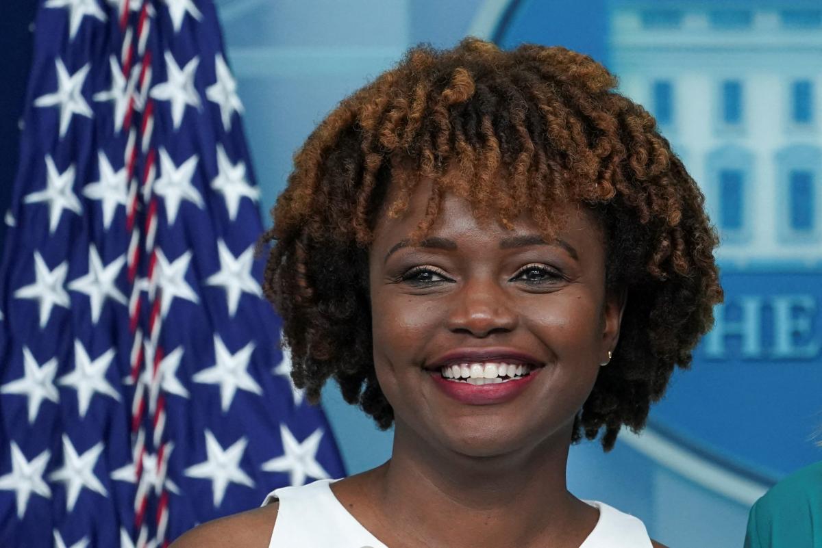 Karine Jean-Pierre, la prima portavoce afroamericana della Casa Bianca