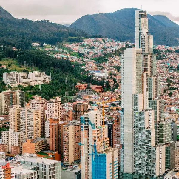 Colombia, raid armato contro il sindaco di Guachené: 6 morti