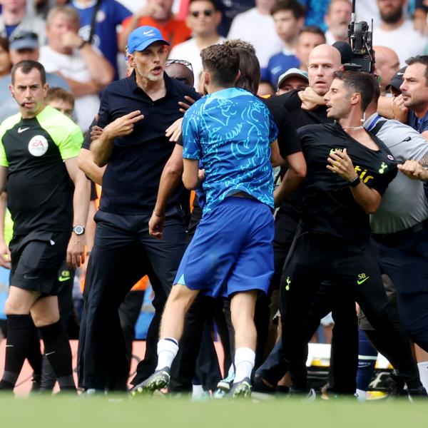 Chelsea-Tottenham 2-2: Kane salva Conte al 96′, poi la rissa con Tuchel