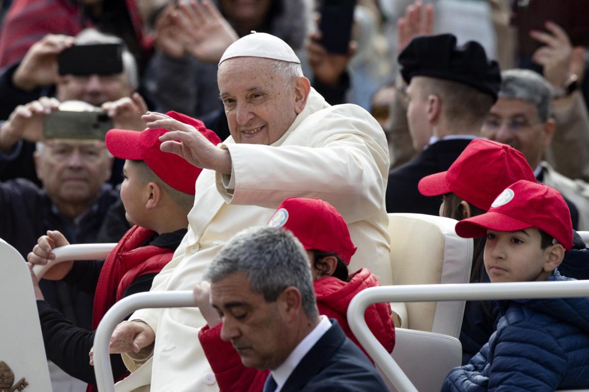 Papa Francesco all’udienza generale sui martiri della Chiesa: “Mai …