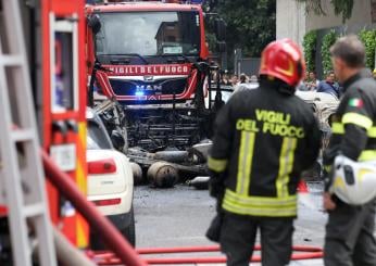 Treviso, incendio a Conegliano: in fiamme l’ultimo piano di un palazzo