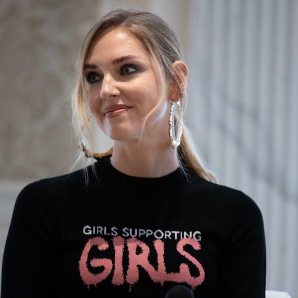 Chiara Ferragni torna su Instagram, dopo silenzio per crisi con Fedez ringrazia i fan: “Giornate difficili, anno del Toro? Non credo!” | FOTO E VIDEO