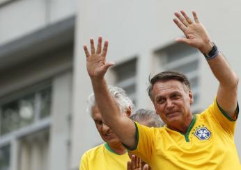 Brasile, Bolsonaro chiede la restituzione del passaporto per il viaggio in Israele: negata la richiesta