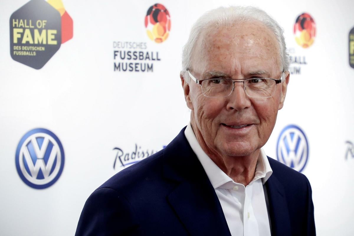 Il ricordo di Beckenbauer, Piscedda: “L’ho incontrato grazie a Chinaglia. Talento straordinario, un prercursore del calcio moderno”