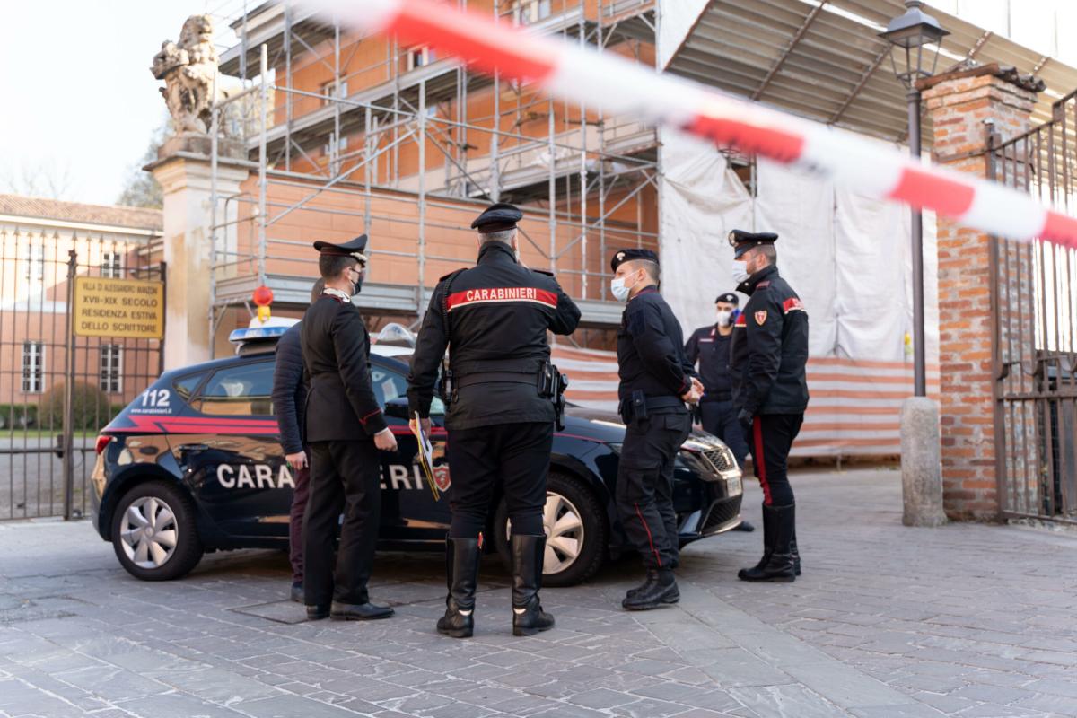 Milano, accoltellamento a Cormano: ferito un 15enne in testa e al torace, indagini in corso