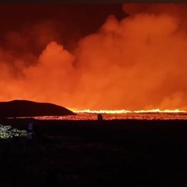 Eruzione di un vulcano in Islanda a sud di Reykjavik: la situazione oggi | VIDEO