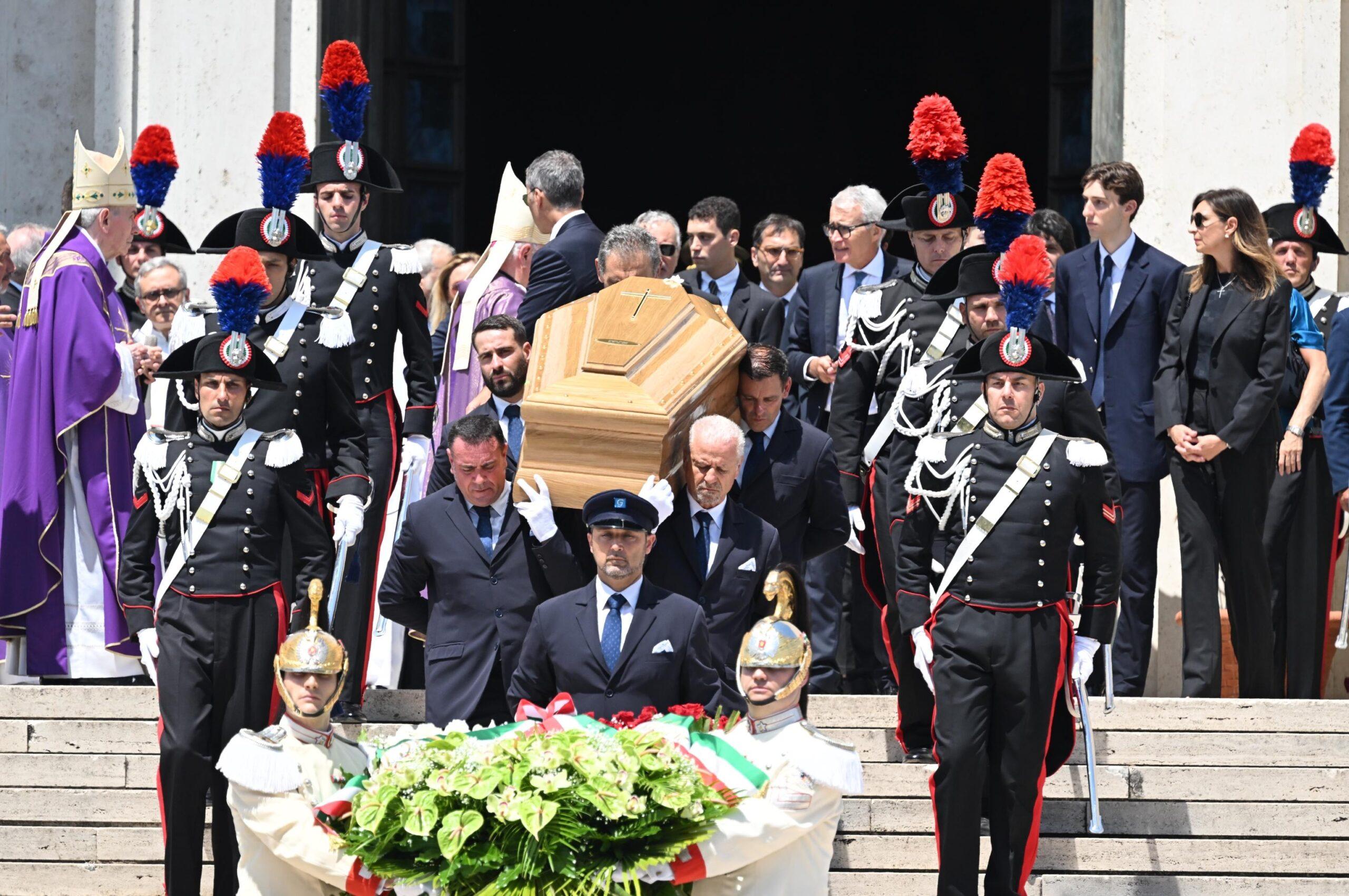 Roma, l’ultimo saluto ad Arnaldo Forlani. Funerali di Stato e lutto nazionale