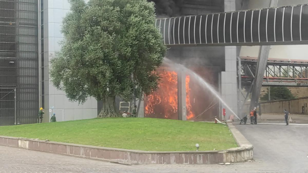 Incendio Malagrotta, oggi e domani scuole chiuse: ordinanza del Com…