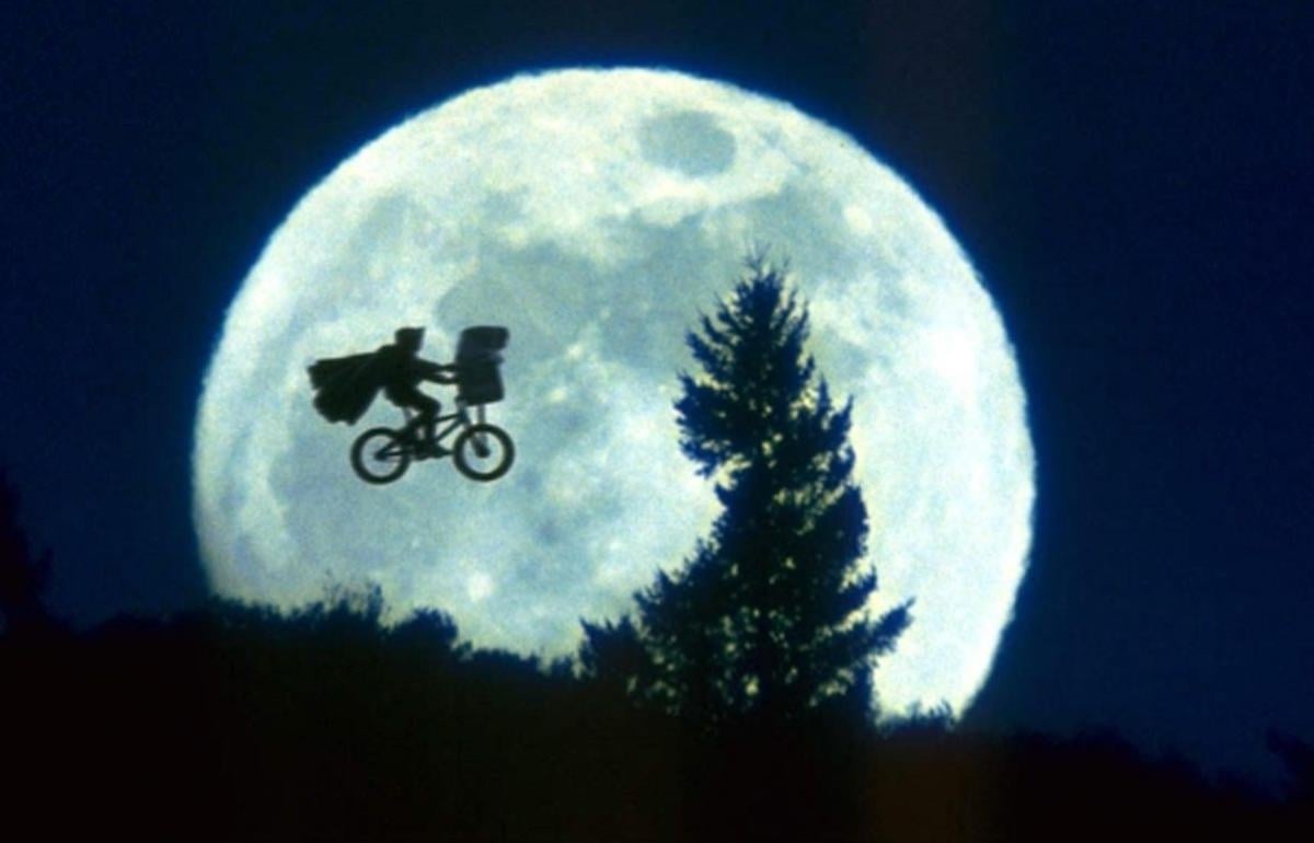 E.T, è in vendita il modello utilizzato nel film di Steven Spielberg