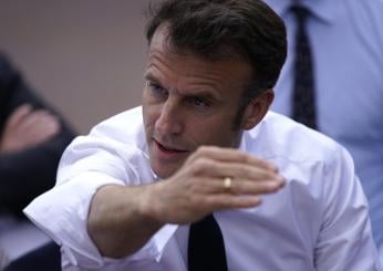 Francia, Macron dice no alle dimissioni fino al 2027: “Non succederà”