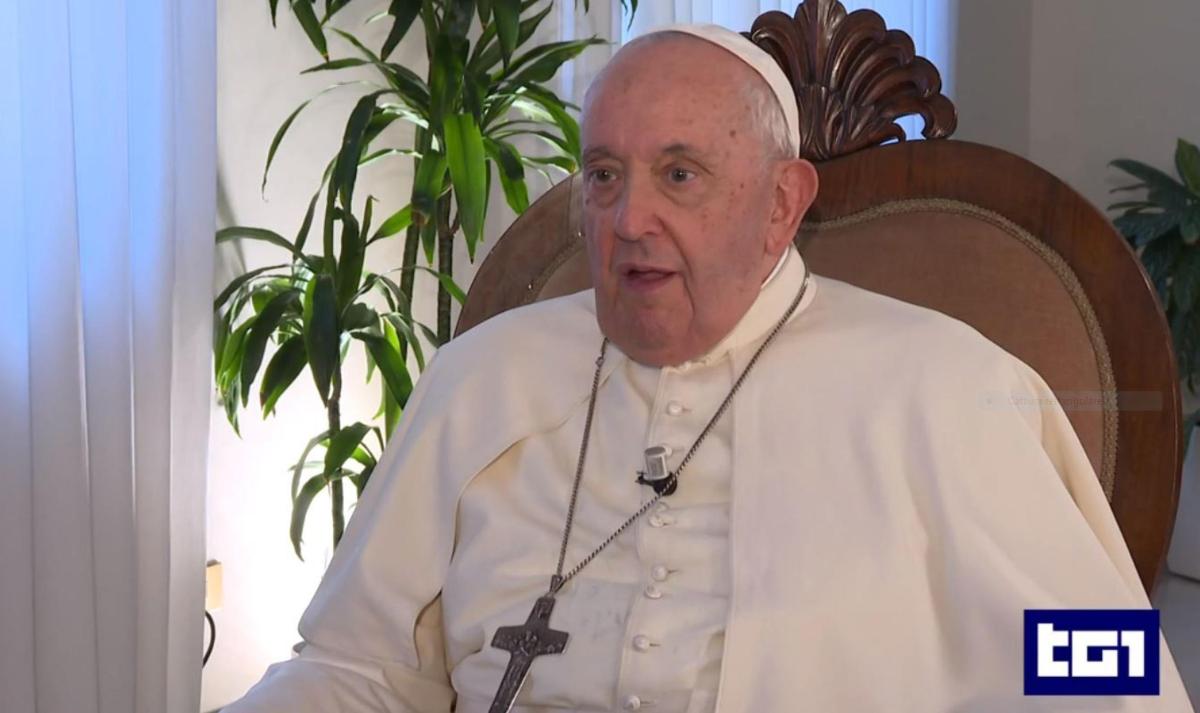 Il Papa: “Chiamo la parrocchia di Gaza tutti i giorni. Ci vorrebber…