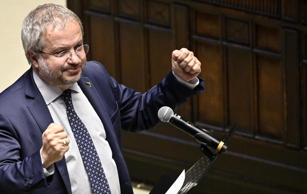 La Lega ribadisce, Borghi: “Abolire il tetto al contante per lascia…