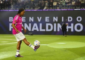 Ronaldinho esterna la sua approvazione per le criptovalute, ma la reazione dei criptofans è estremamente critica