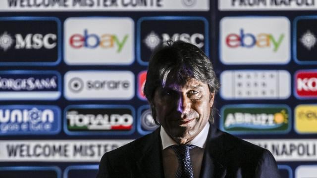 Napoli-Venezia, appuntamento con il primo posto: la carica di Antonio Conte