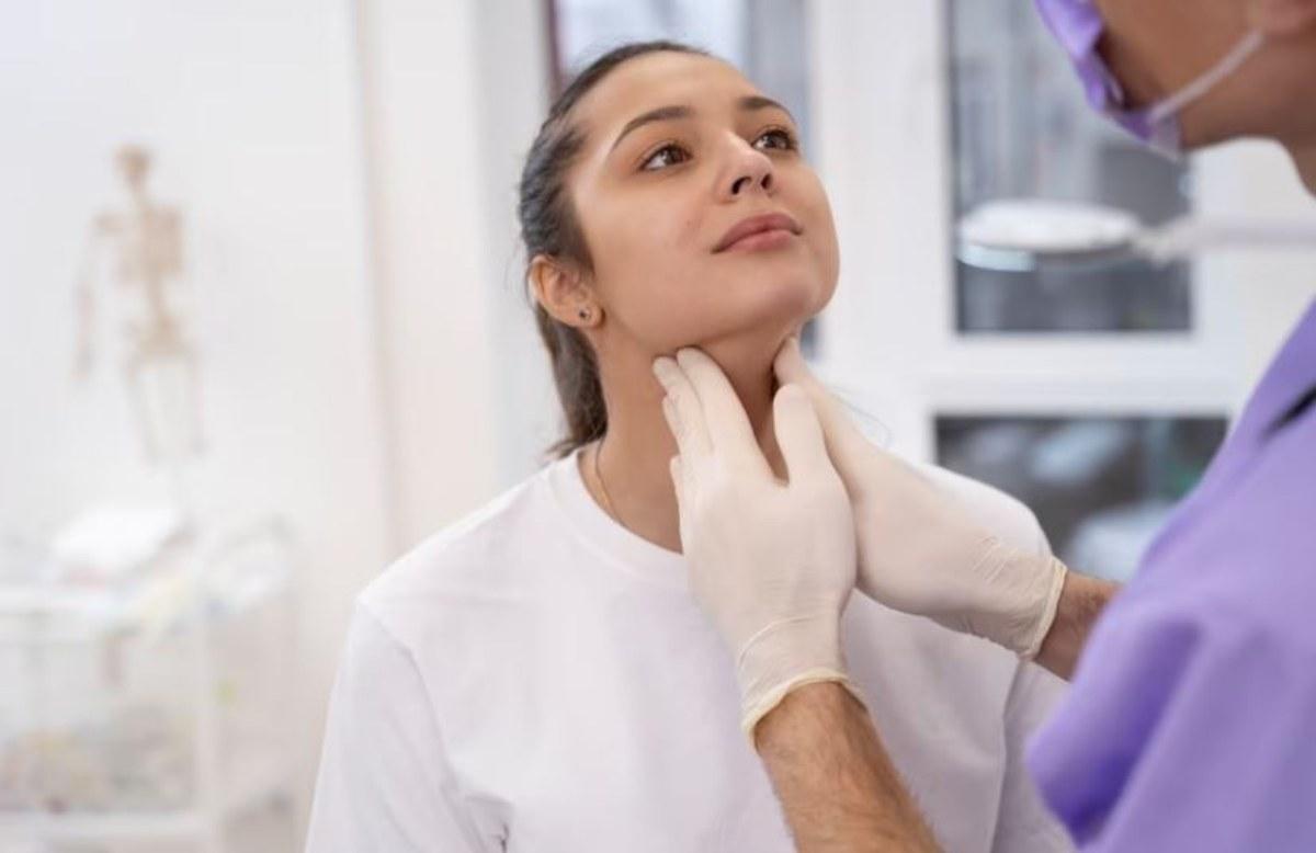 Quali sono i sintomi del cancro alla laringe, le cause e i trattamenti di cura