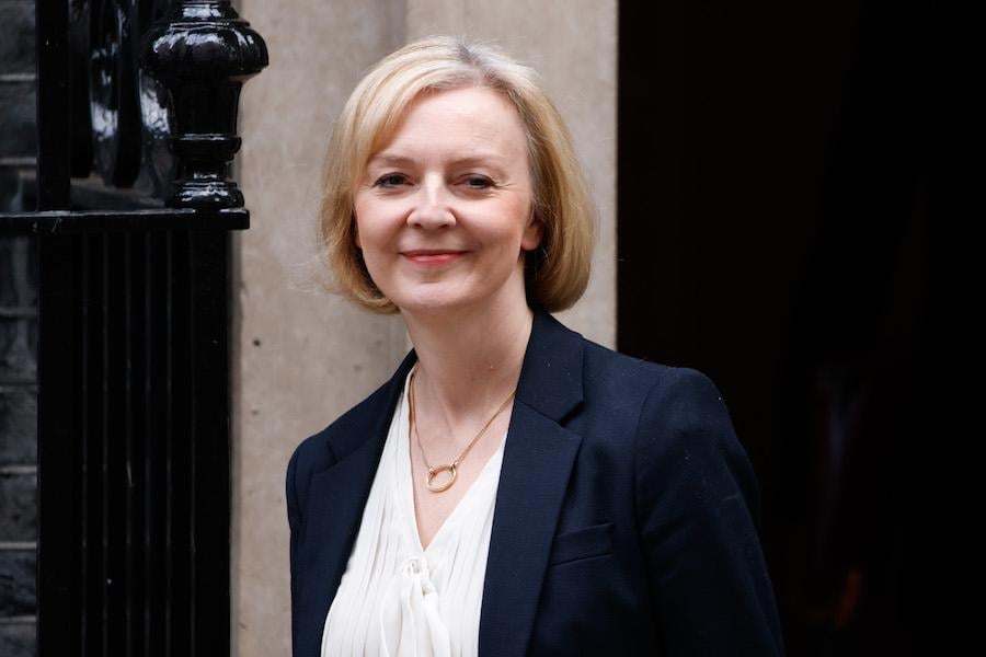 Elizabeth Truss si dimette dopo 45 giorni: “Non posso farlo”