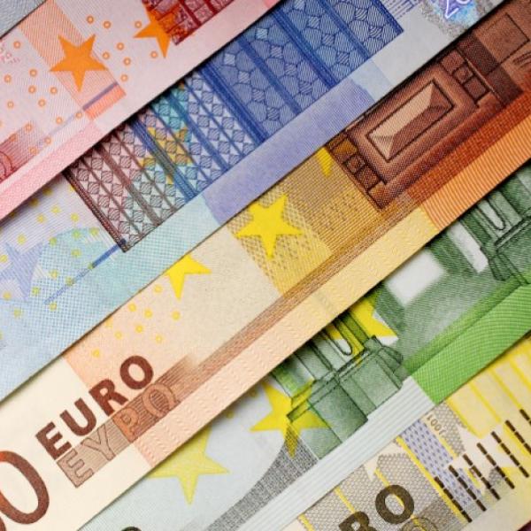 Se guadagno 1.100 euro al mese quanto prenderò di pensione? Vecchiaia e anticipata