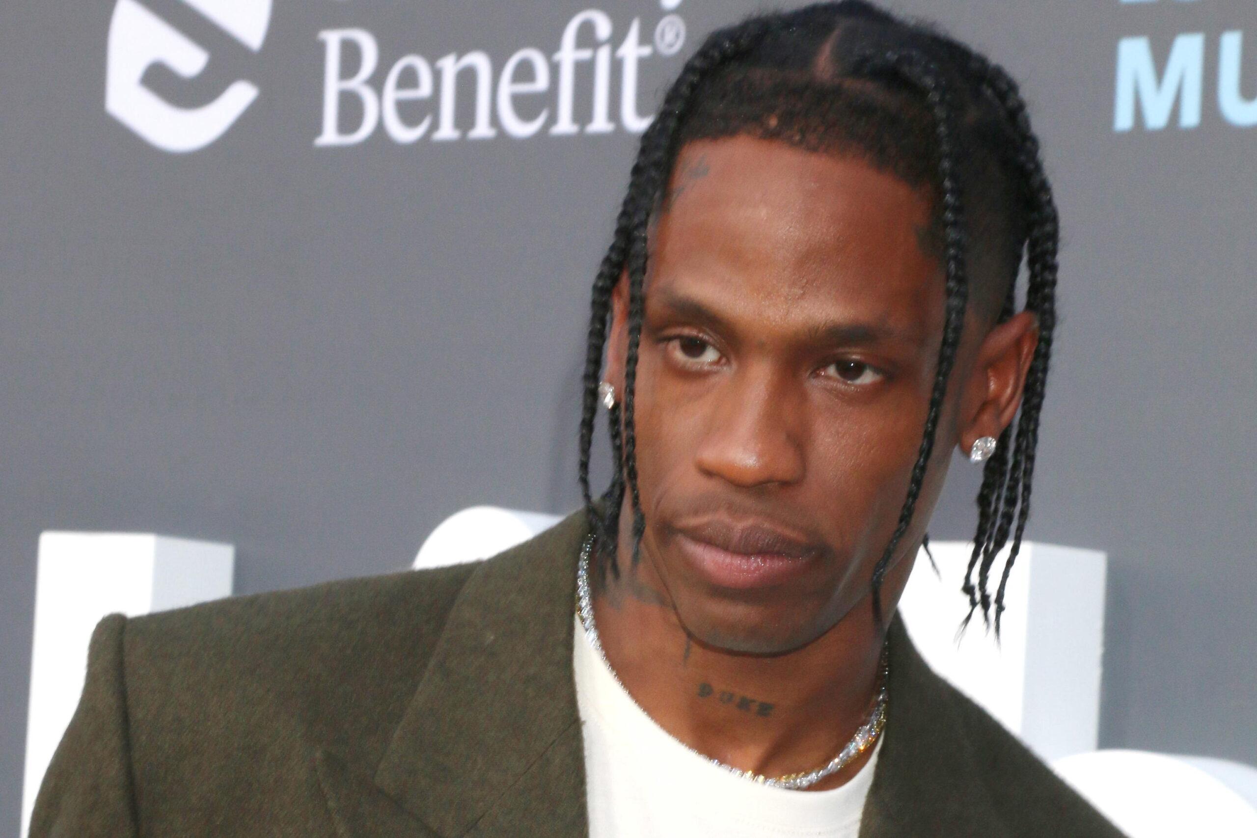 Travis Scott annuncia a sorpresa il concerto al Circo Massimo di Roma, ecco quando e come acquistare i biglietti