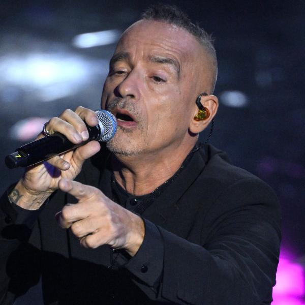 Eros Ramazzotti e Desirée Popper beccati insieme al concerto dei Coldplay a Roma: è nato un nuovo amore? 