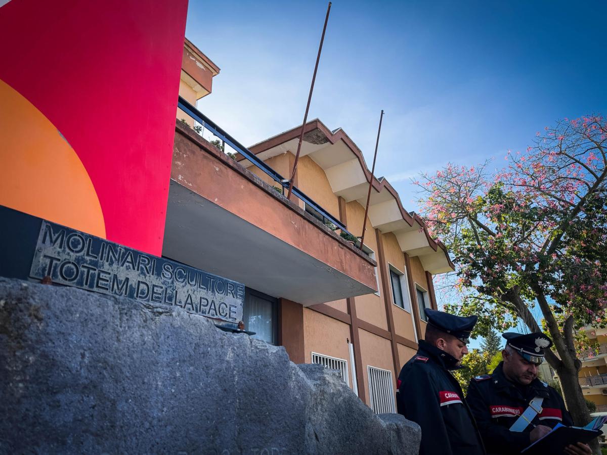 Santo Romano ucciso a colpi di pistola a San Sebastiano al Vesuvio, il 17enne fermato confessa: “Sono stato io, volevo difendermi”