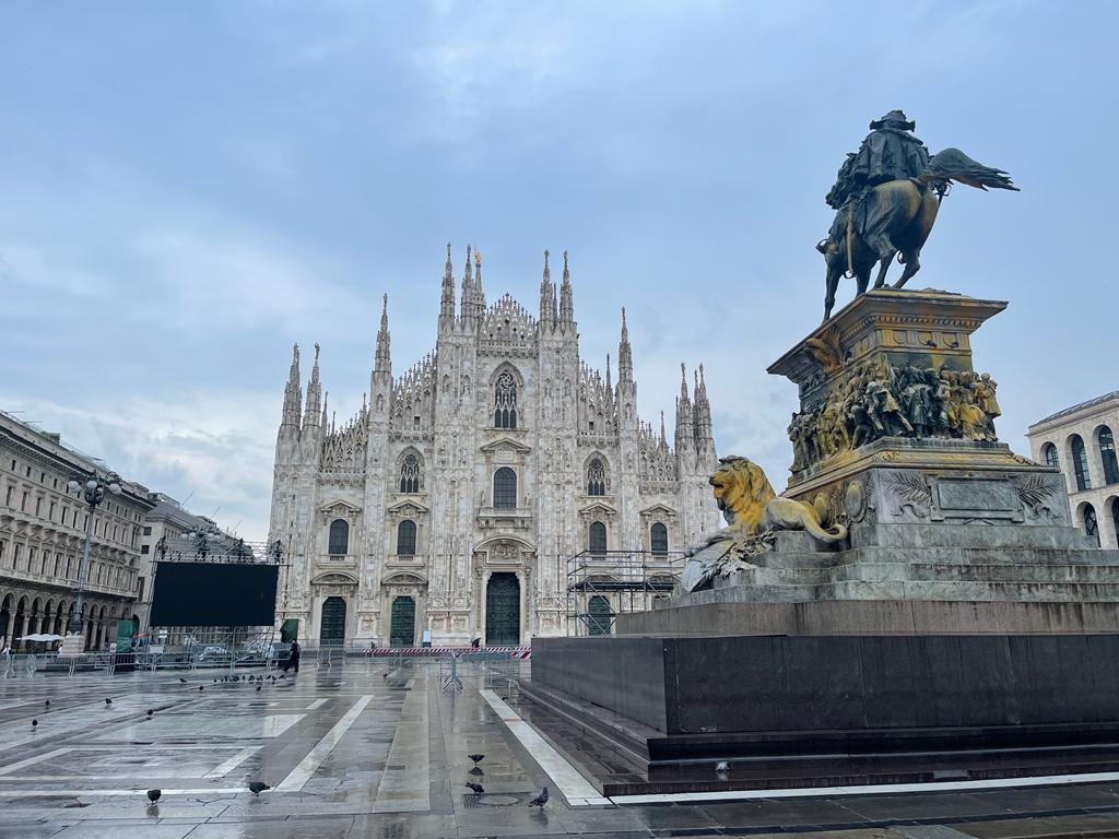 Berlusconi, oggi funerali di Stato in Duomo a Milano. Ecco chi parteciperà alle esequie | Foto