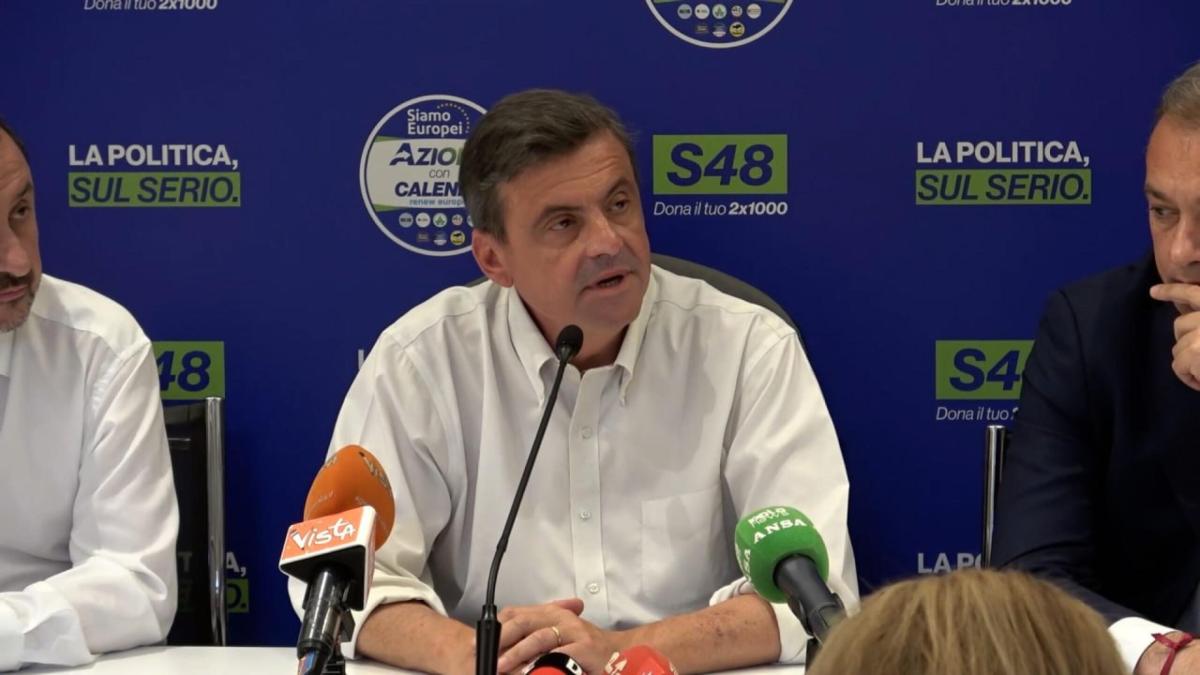 Autonomia differenziata, Schlein telefona a Calenda ma non lo convince: “Una battaglia persa in partenza. Colpa di Landini”