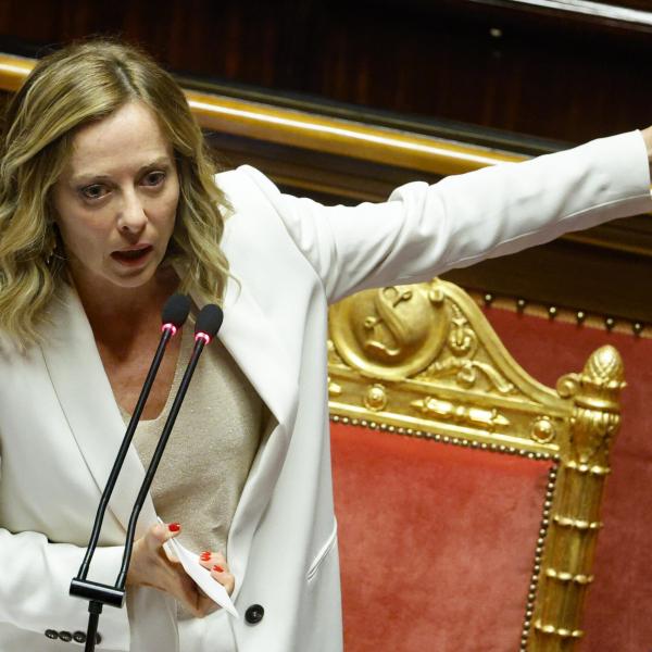 Consiglio Ue, la replica di Meloni al Senato: “Difendo l’interesse nazionale a testa alta, in passato non accadeva…”