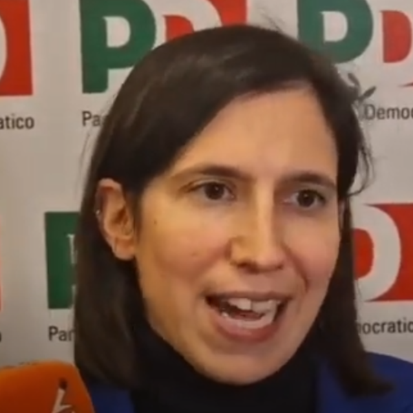 Pd, Schlein rimprovera Meloni: “L’Italia pagherà un prezzo altissimo le sue alleanze sbagliate” | VIDEO