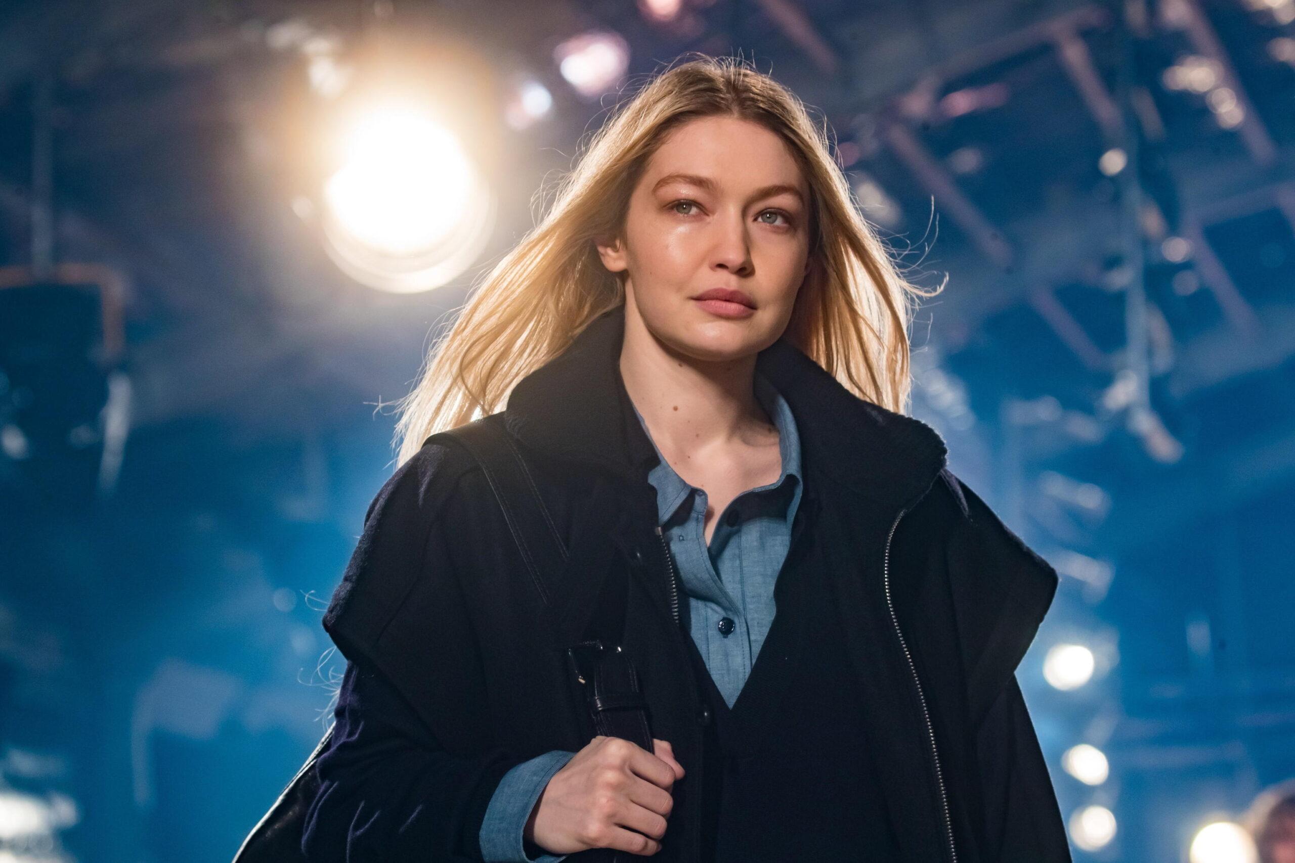 Gigi Hadid nuovo look long bob: il taglio di capelli con frangia per la campagna di Miu Miu (FOTO)