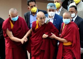 Dalai Lama, chi è e perché è stato travolto dalle polemiche?