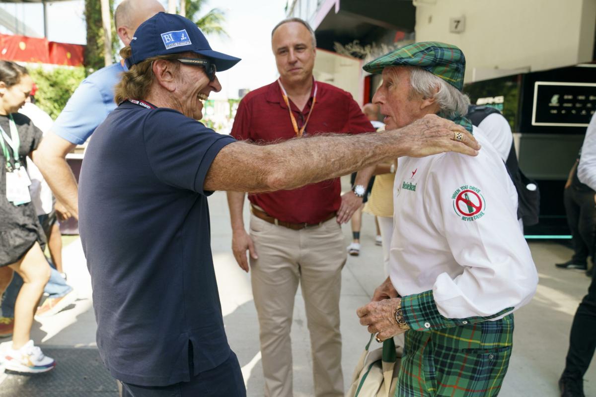 Formula 1, arresto cardiaco per Wilson Fittipaldi a causa di un pezzo di carne: cos’è successo e come sta