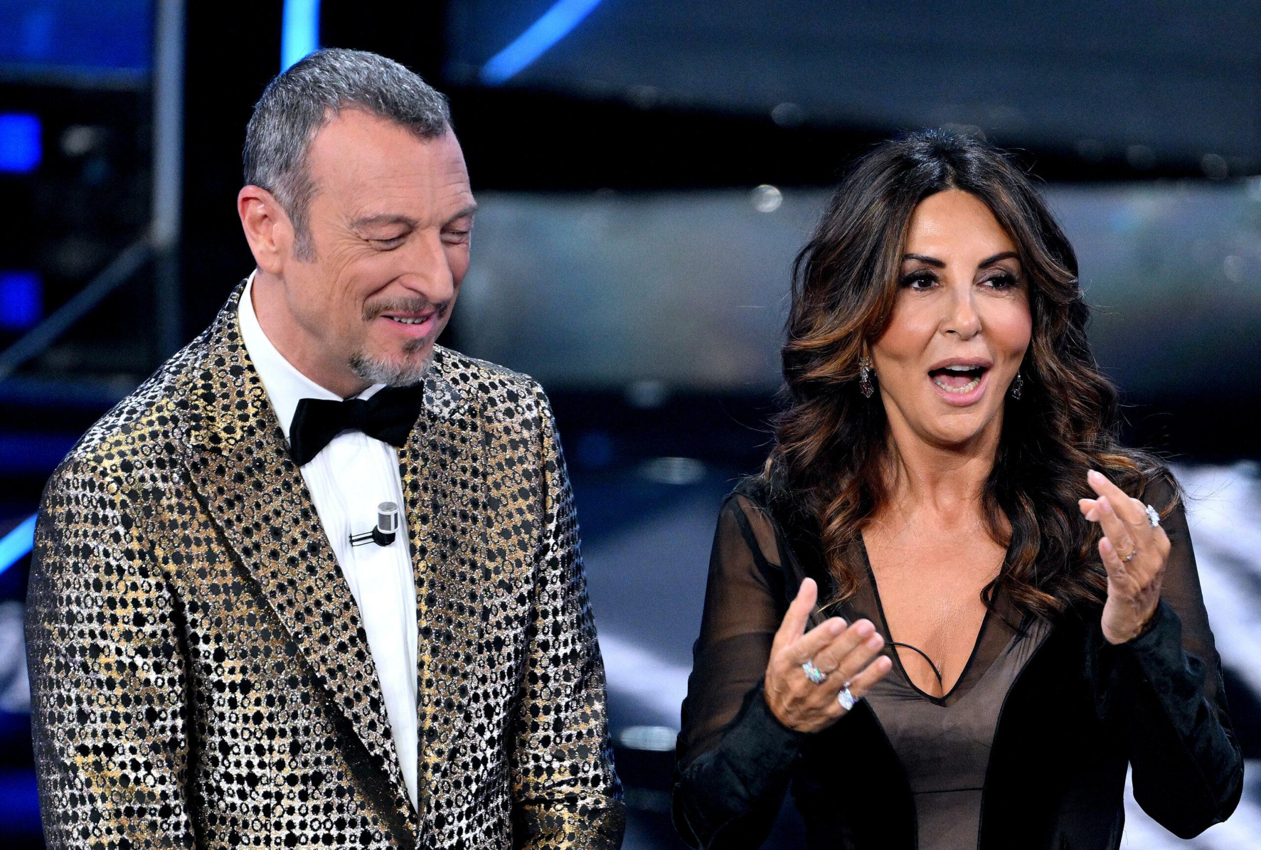 Sanremo 2024, Sabrina Ferilli super ospite: “Sono emozionata di tornare in Rai”, l’attrice romana è la protagonista di “Gloria”: quando inizia, cast e trama