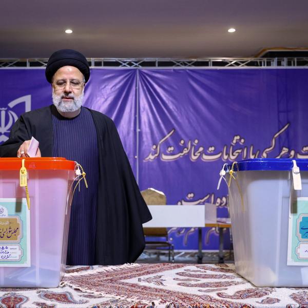 Teheran è pronta per il secondo turno delle elezioni del 2024. Khamenei: “Gli occhi del mondo sono puntati sull’Iran”