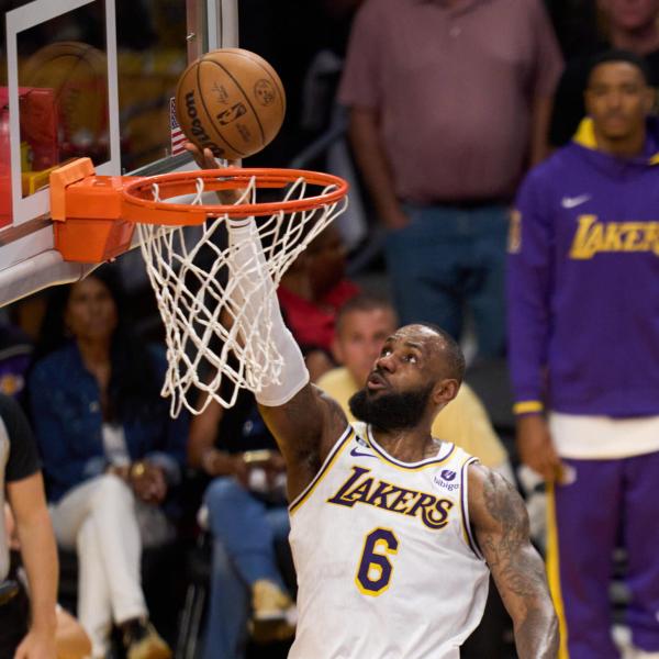 NBA, LeBron James supererà un nuovo record la prossima stagione