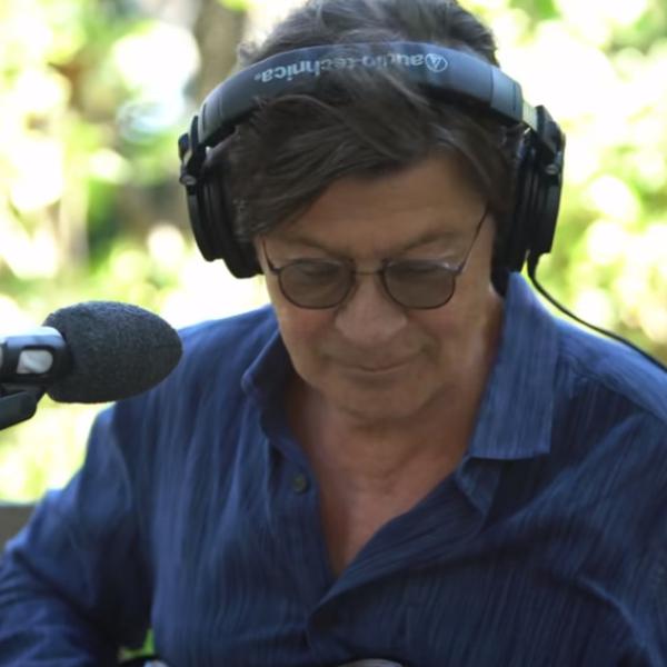 Robbie Robertson: causa morte, malattia, moglie, figli e biografia del leader di The Band