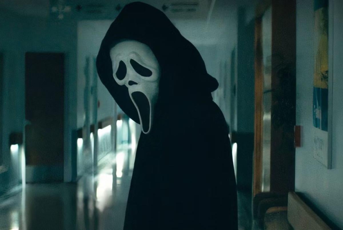 In Scream 7 potrebbe tornare un amatissimo attore, accanto a Neve Cambell