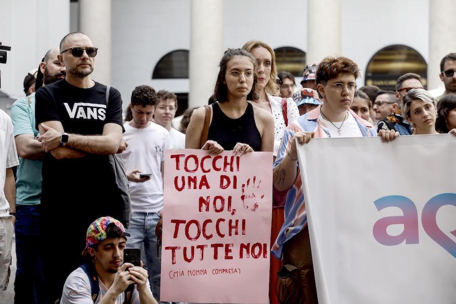 Trans picchiata a Milano, sindaco Sala: “Avviato procedimento disciplinare per i tre vigili”