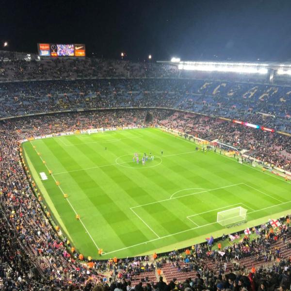 Barcellona affitto stadio, 300 euro a persona