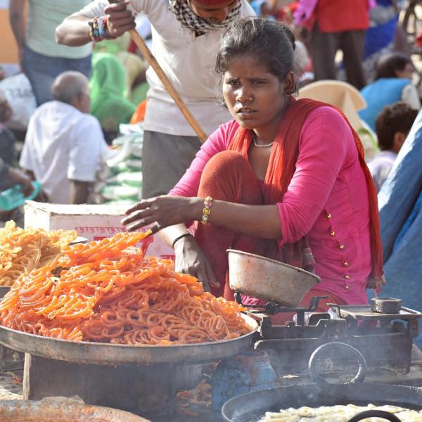 Street food asiatico, colorato e gustoso: ecco le principali prelibatezze