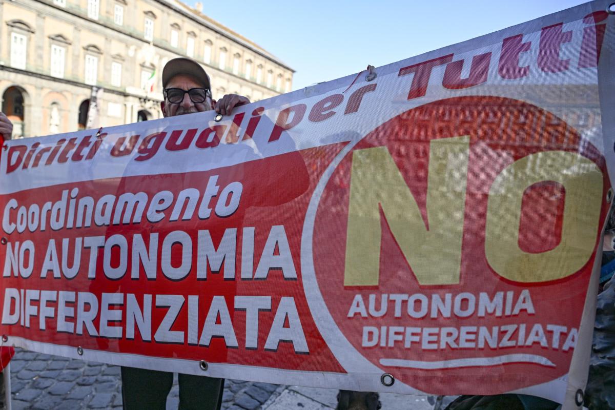 Autonomia in Gazzetta Ufficiale: in vigore il 13 luglio. A Roma nasce il tavolo di sinistra e sindacati per il Referendum