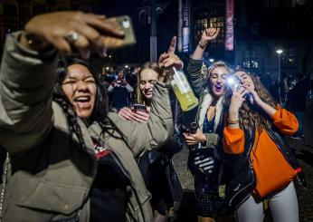 Capodanno, piazze blindate in tutta Italia. Agenti schierati e videocamere di sorveglianza. Niente alcool in strada