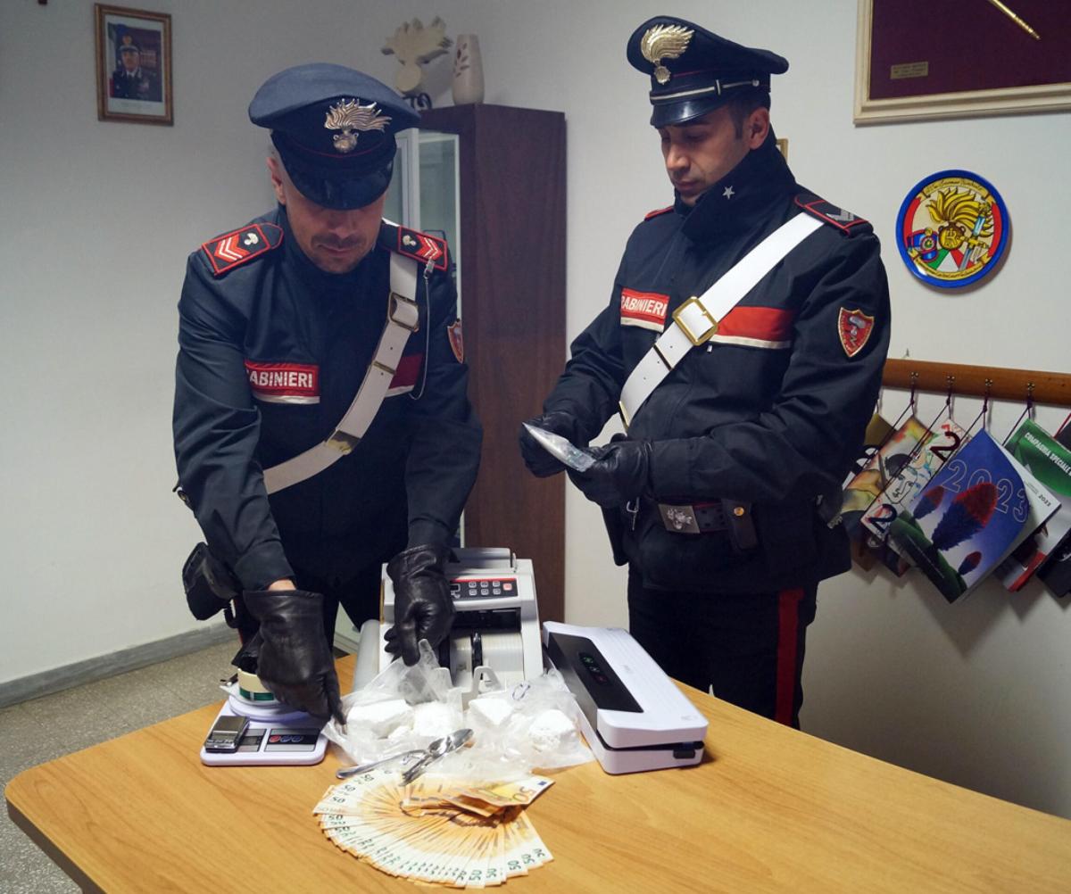 Monza, maxi sequestro di droga: cocaina nei ceri religiosi