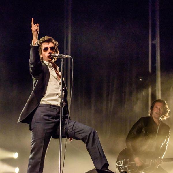 Stasera gli Arctic Monkeys chiuderanno l’I-Days Coca Cola 2023 di M…