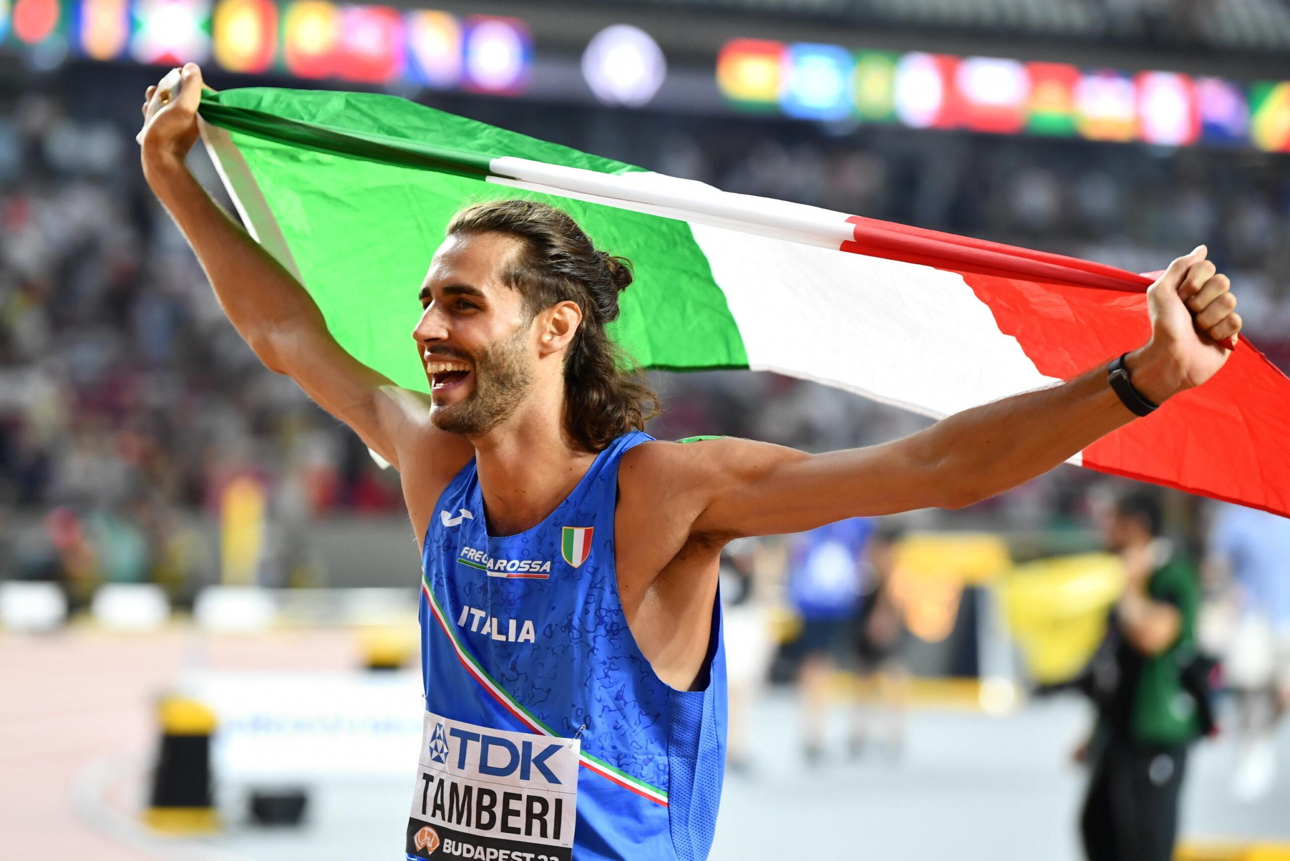 Europei di Atletica 2024, strepitoso Tamberi: è oro! Poi corre ad abbracciare Mattarella | VIDEO