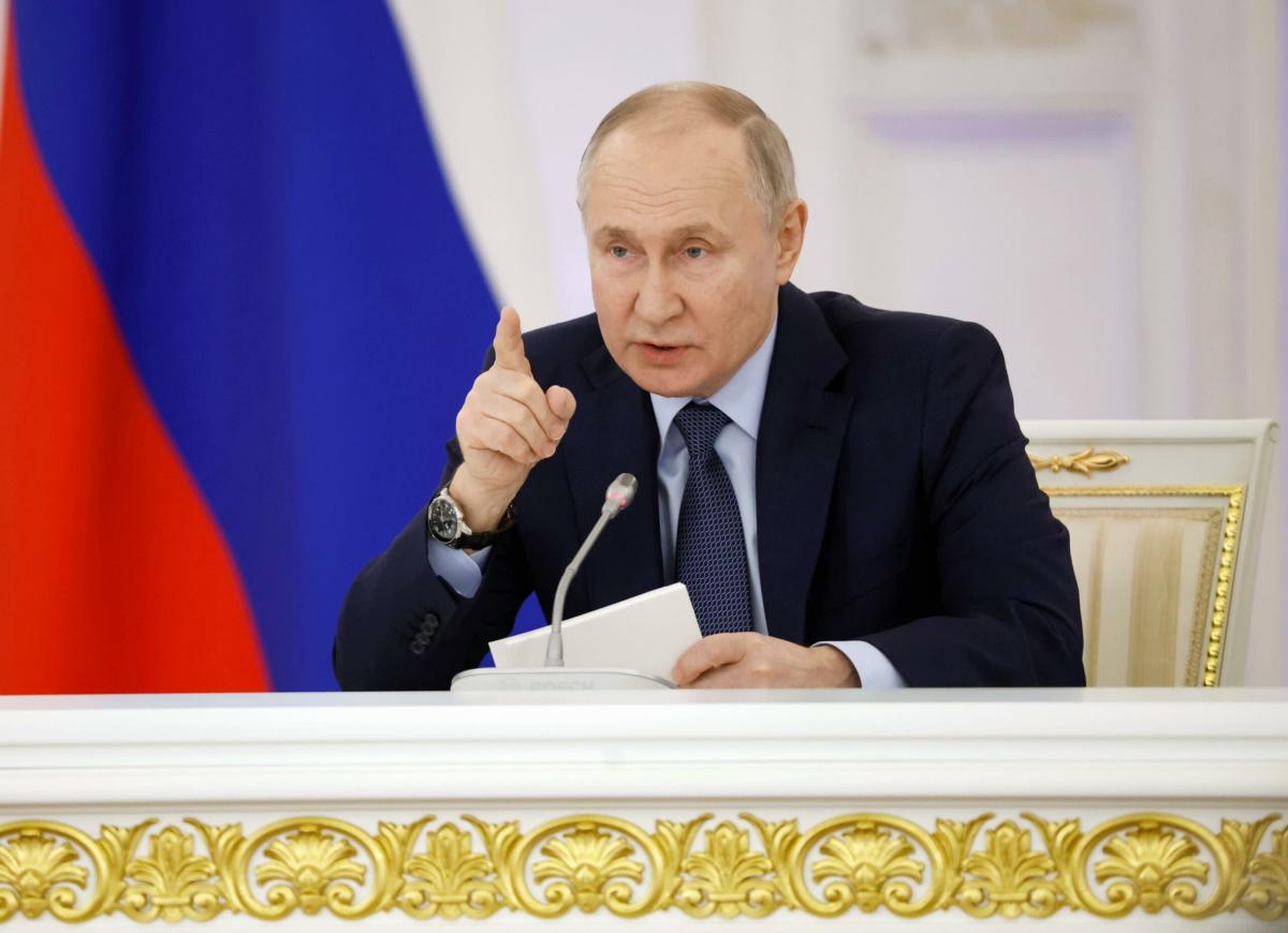 Russia, il messaggio di Putin nel suo discorso di fine anno: “Non arretreremo, nessuno ci fermerà”