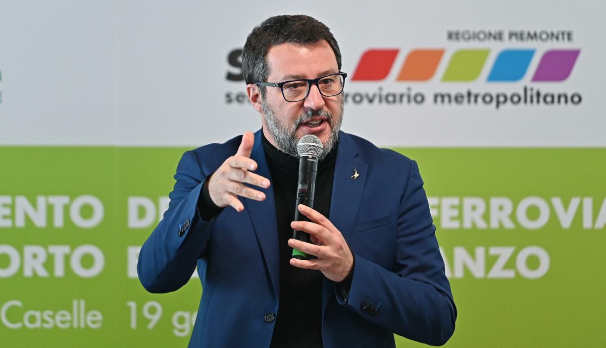 Mobilità, Salvini contro il sindaco di Bologna: “Una città che va a 30 all’ora è un danno per tutti” | VIDEO